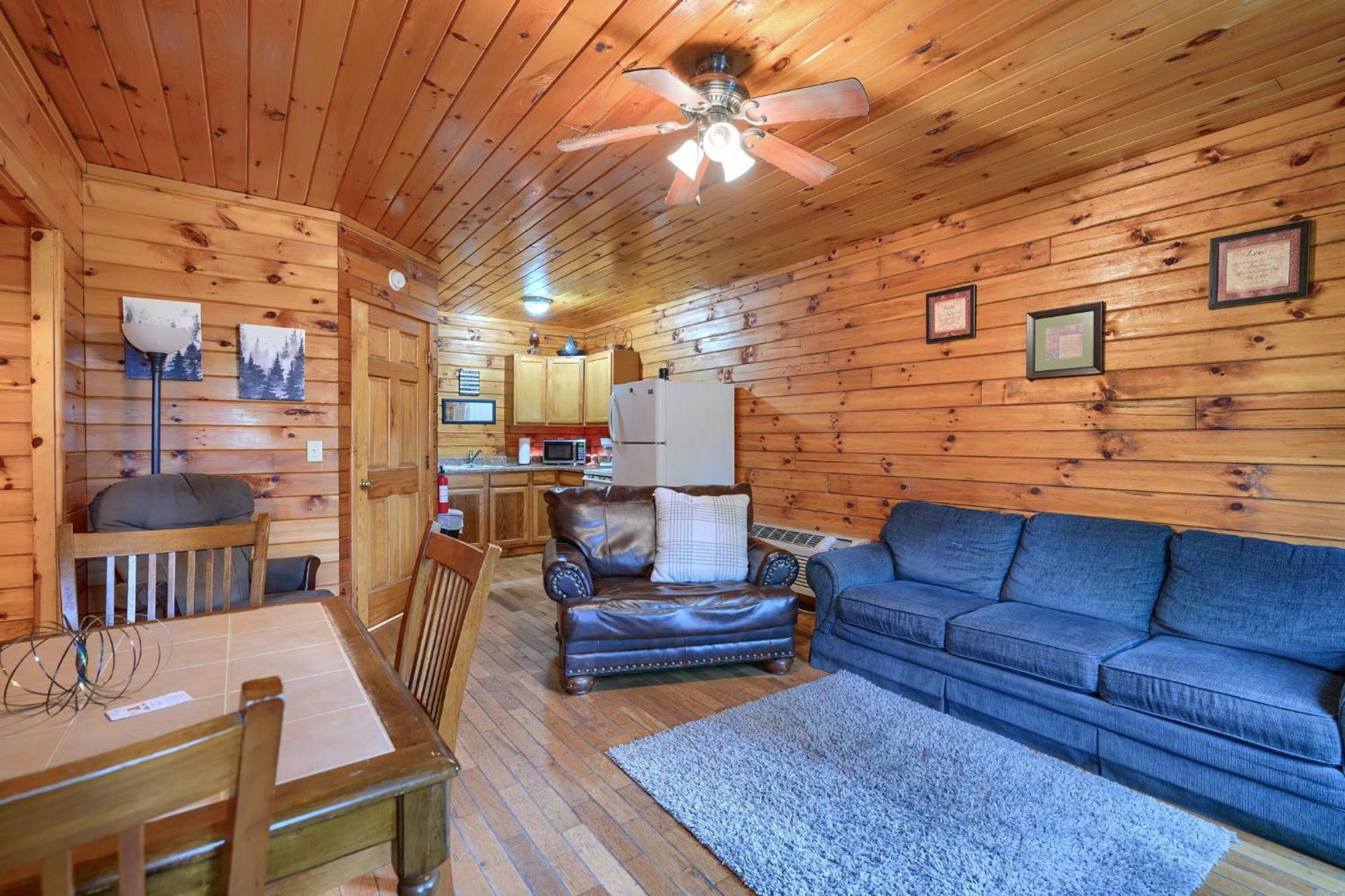 Blue Rose Cabins - Pine Ridge Cabin Logan Dış mekan fotoğraf